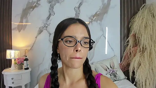 hannahill69's Live XXX Chat