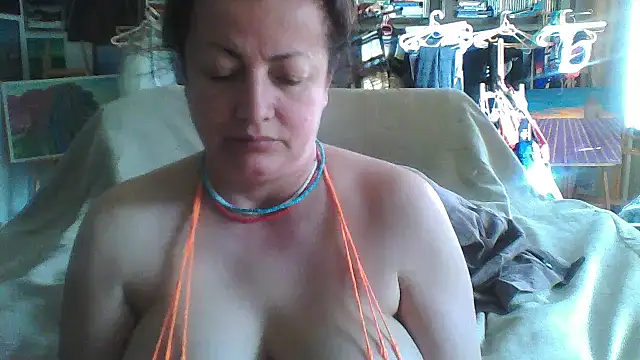 Онлайн чат XXX MariaAnaSunshine