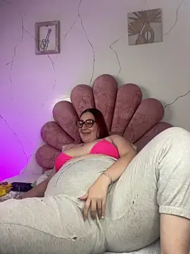 NiickyJones 即時 XXX 聊天