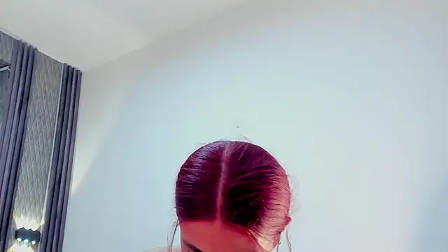 selene_red_ live XXX chat