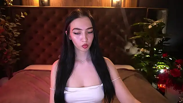 WildKittenX_ – Live XXX-chat