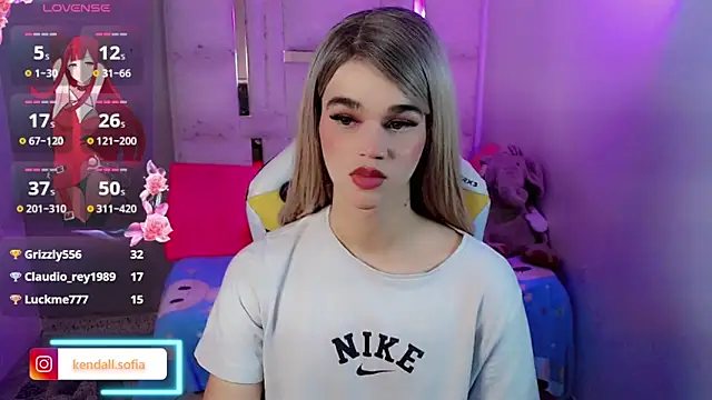 Sophiaa_doll_ Show Webcam