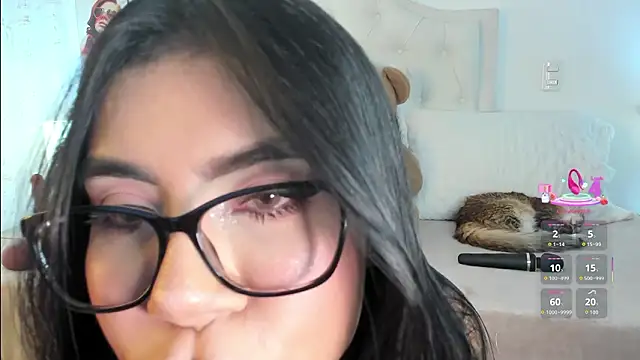 yourlilo24: онлайн-секс-чат