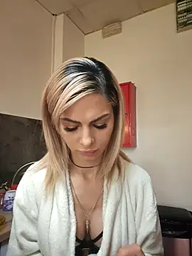 TiffanyMaze Adlı Modelin Canlı XXX Sohbeti