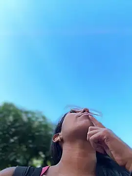 Chat +18 de SheenaBrooke ao vivo