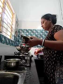 Hot-Tinaa Live XXX-Chat