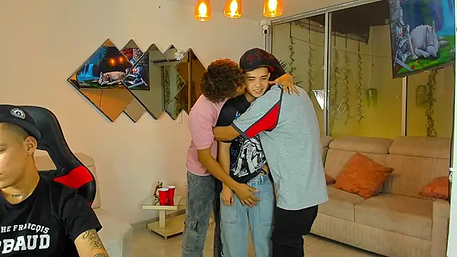 Houseofwarrios 即時 XXX 聊天