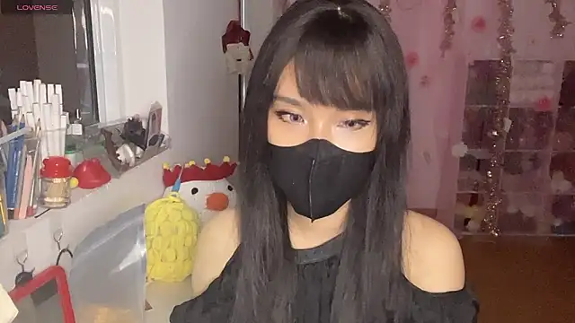 Tieu-May Adlı Modelin Web Kamerası Şovu