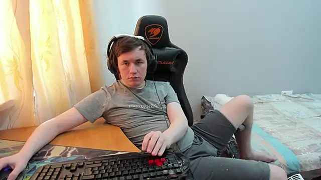 iliaskrislove's Live XXX Chat