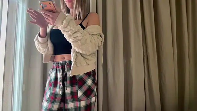 Lana_inked Chat XXX live