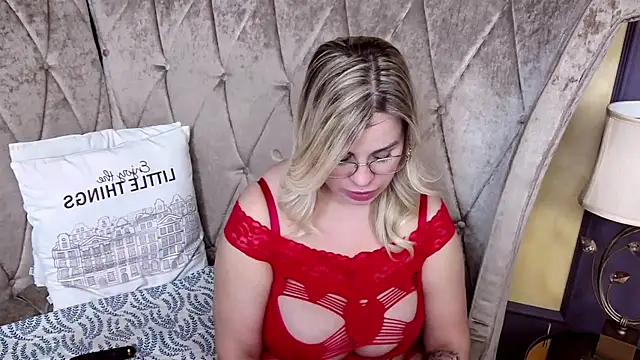 دردشة BustyGizelle الجنسية المباشرة