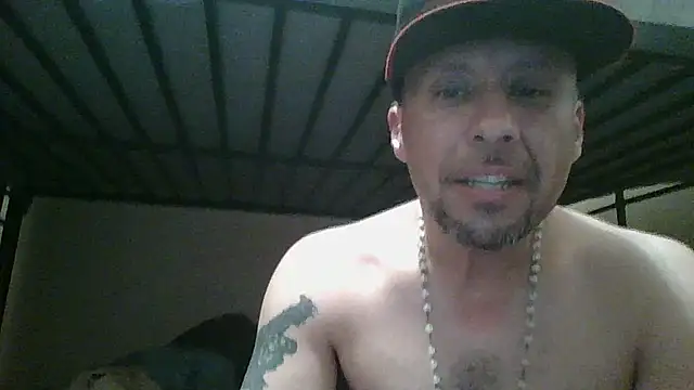 SENSASIONALICIMO 即時 XXX 聊天