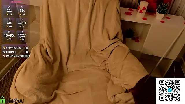 Chatroom XXX en direct de BellaWink