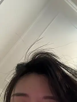 yiyi_3523 élő XXX-chatje