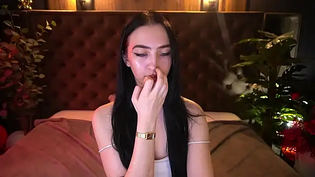 WildKittenX_'s Live XXX Chat