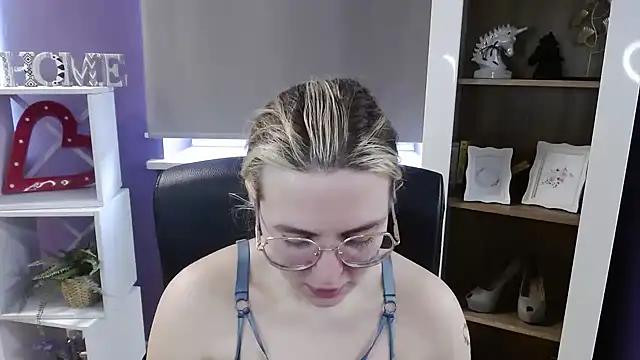 Živý XXX chat Zoey_Erotic