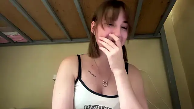 AquilineOrites Live XXX-Chat