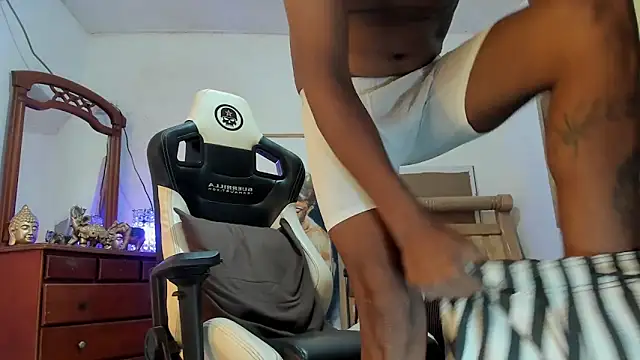 mr_stiven_: онлайн-секс-чат