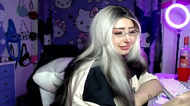 lussyevans24 라이브 XXX 채팅