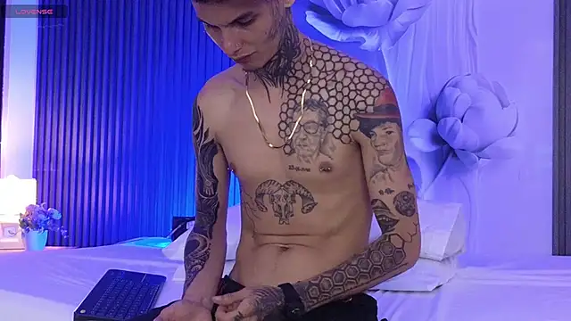 Paulo_527 Adlı Modelin Canlı XXX Sohbeti