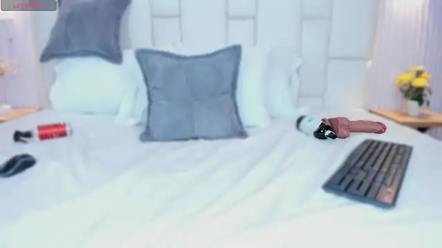 KataThonpson's Live XXX Chat