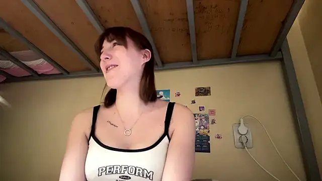 AquilineOrites – Live XXX-chat