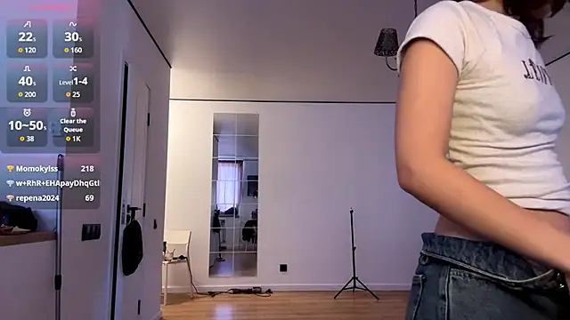 DeltaNorwoode's Live XXX Chat