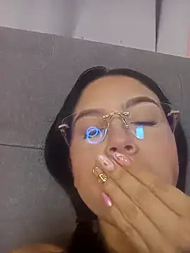 Natalye_23's Live XXX Chat