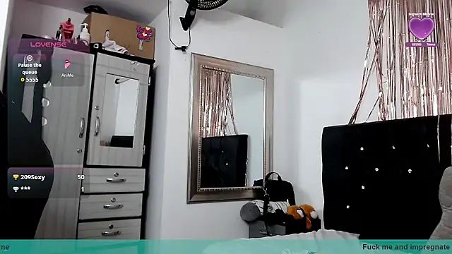 XXX chat uživo modela Baby_hornyJM