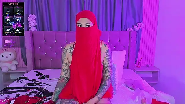 Nayla-Mounaのウェブカメラショー