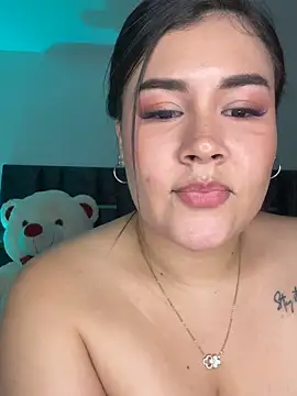 Chat XXX en directo de Bella-kim-