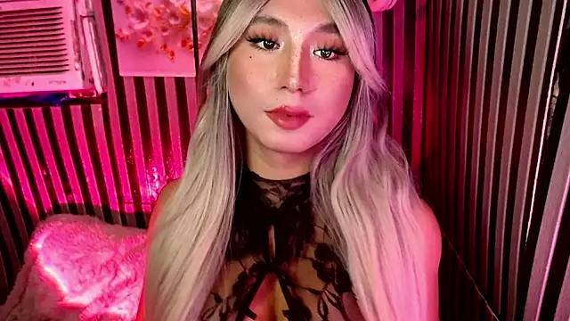 HoresCOCKLUCYn Webbikameraesitys