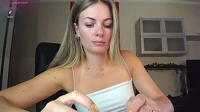 ladysabotage Chat XXX in diretta