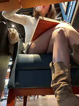 littleqiu: онлайн-секс-чат