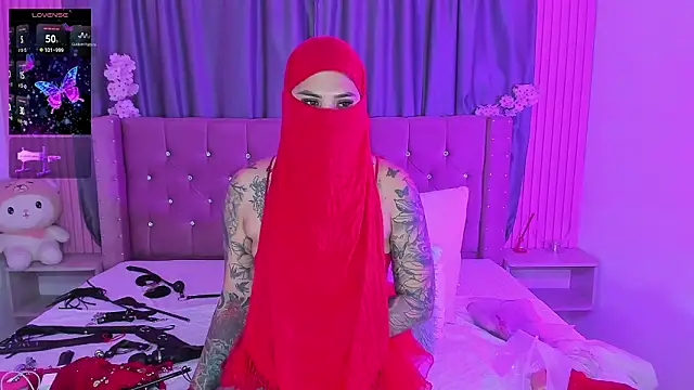 Nayla-Mouna Webcam Show