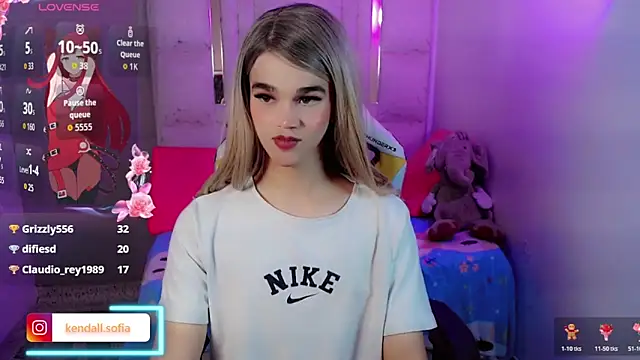 Show modela Sophiaa_doll_ na web-kameri