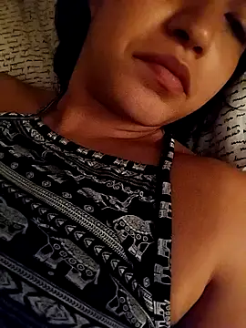 Chat XXX Live FallsForHerSmile