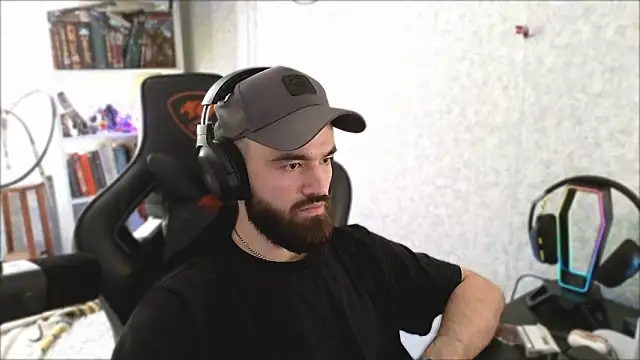 _Mostly_n Live XXX chat