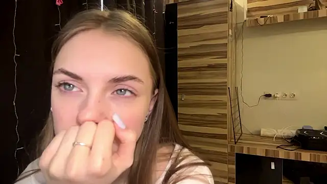 PollyDream's Live XXX Chat