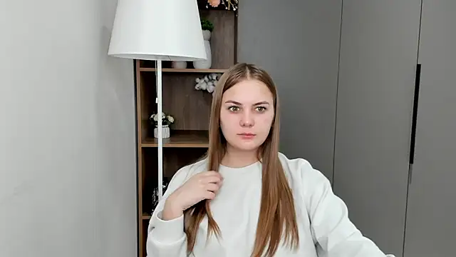 MindiFollman's Live XXX Chat