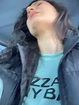 دردشة MeekyRich الجنسية المباشرة