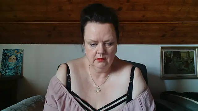 แชท XXX สดของ TiffanyMature