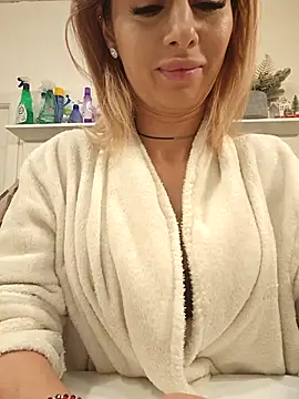 TiffanyMaze Chat XXX live