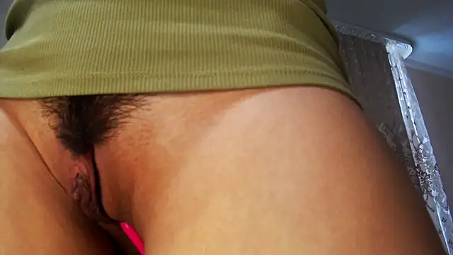 Kriss_brunette_5 – Naživo XXX chat