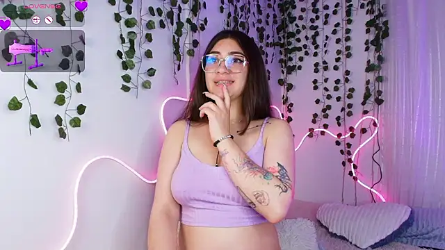 Samii_Evans Adlı Modelin Canlı XXX Sohbeti