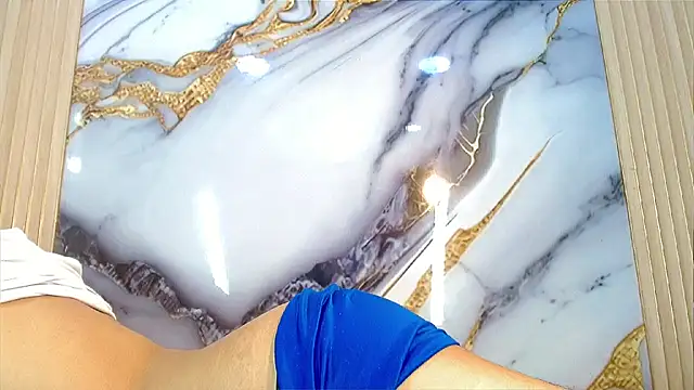 Pertunjukan Kamera Web DaviidBuckx_