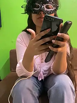 adhya007 – Naživo XXX chat