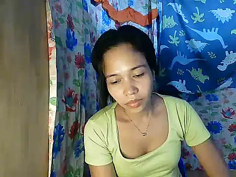 PinaySkinnyGirl's Live XXX Chat