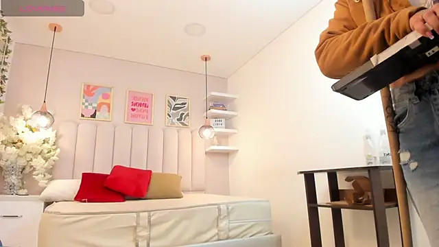 Charlotte_hall_ élő XXX-chatje