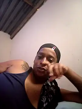 MiZzCreatorのライブXXXチャット